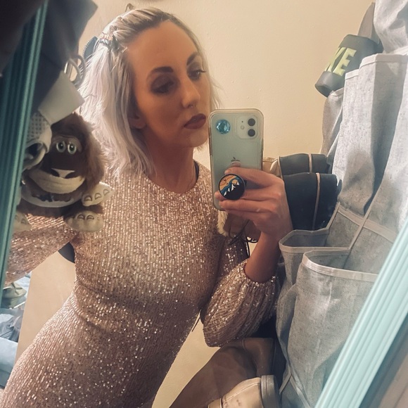 Welcome to Popley’s Closet ☀️ - Picture 2 of 14